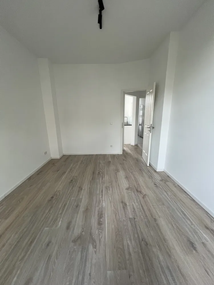 1 room apartment with 35 m² in Cologne – Photo 4