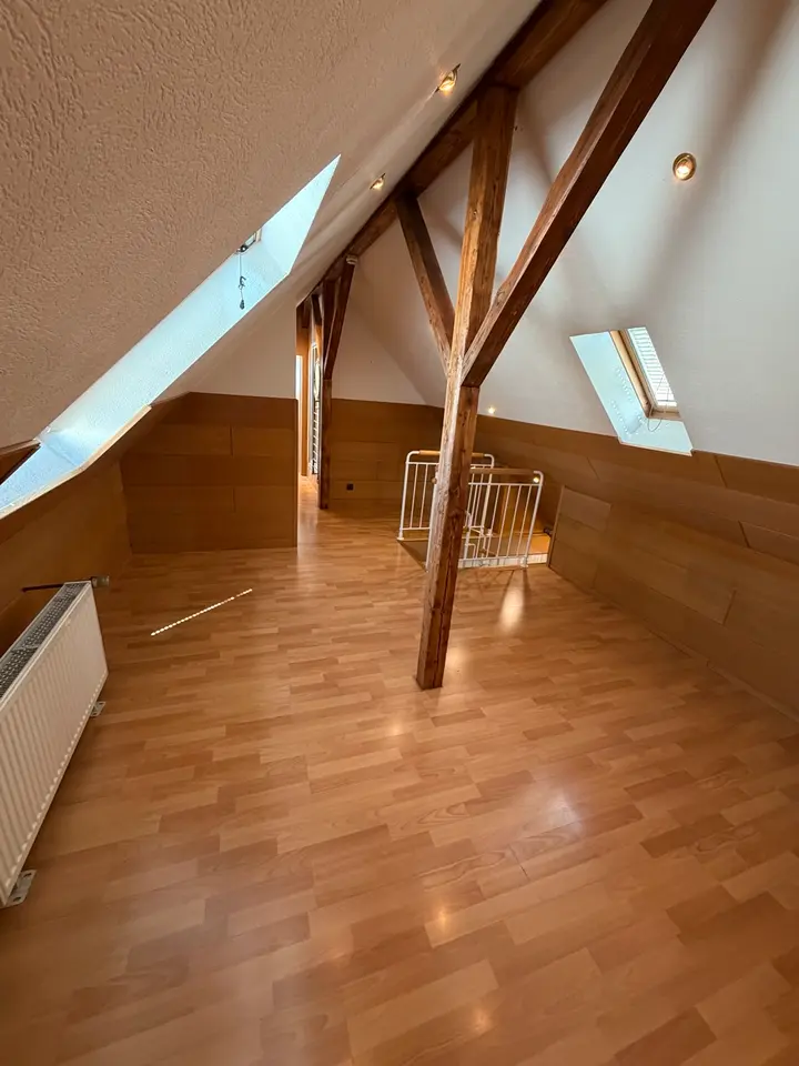 5 Zimmer Wohnung mit 105 m² in Bochum – Bild 2