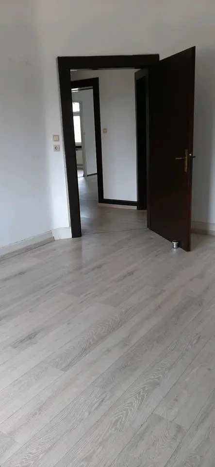 3 Zimmer Wohnung mit 105 m² in Saarbrücken – Bild 3