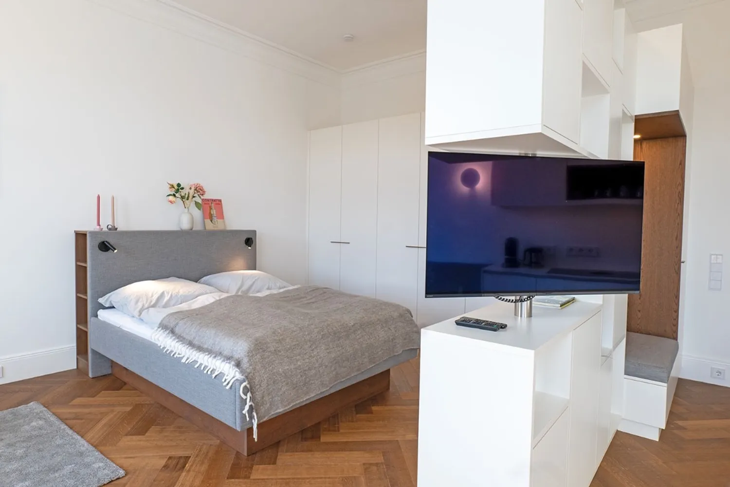 1 room apartment with 46 m² in Munich – Photo 2