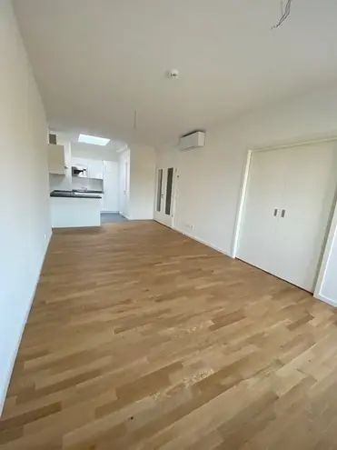 2 Zimmer Wohnung mit 85 m² in Berlin – Bild 7