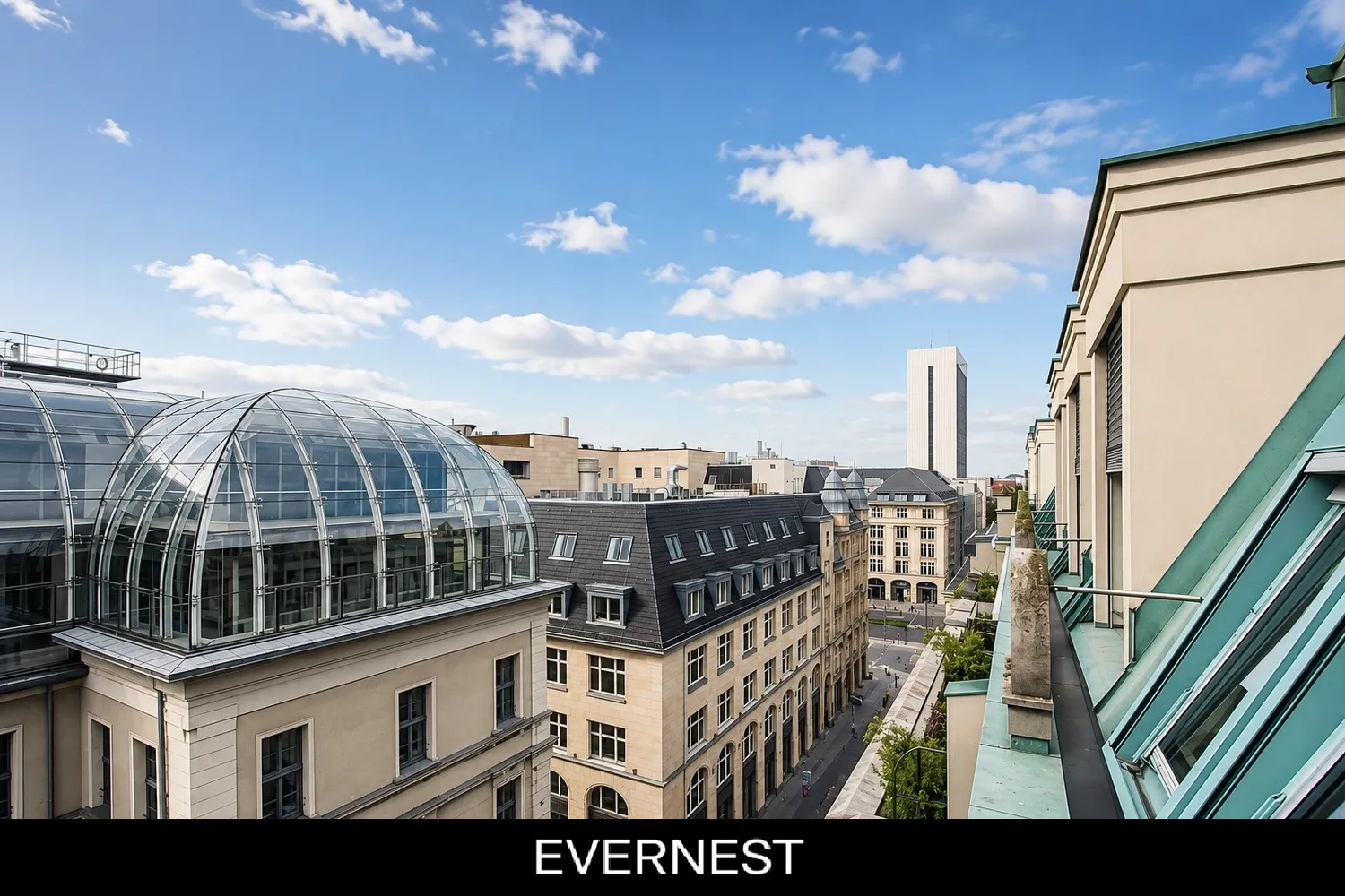 4 Zimmer Wohnung mit 152 m² in Berlin – Bild 1