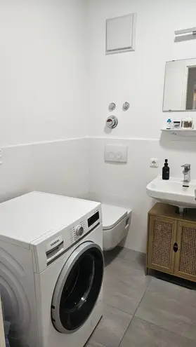 2 Zimmer Wohnung mit 75 m² in München – Bild 8