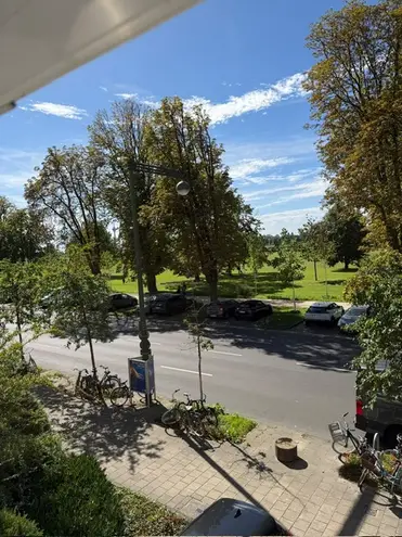 3 Zimmer Wohnung mit 98 m² in Düsseldorf – Bild 1