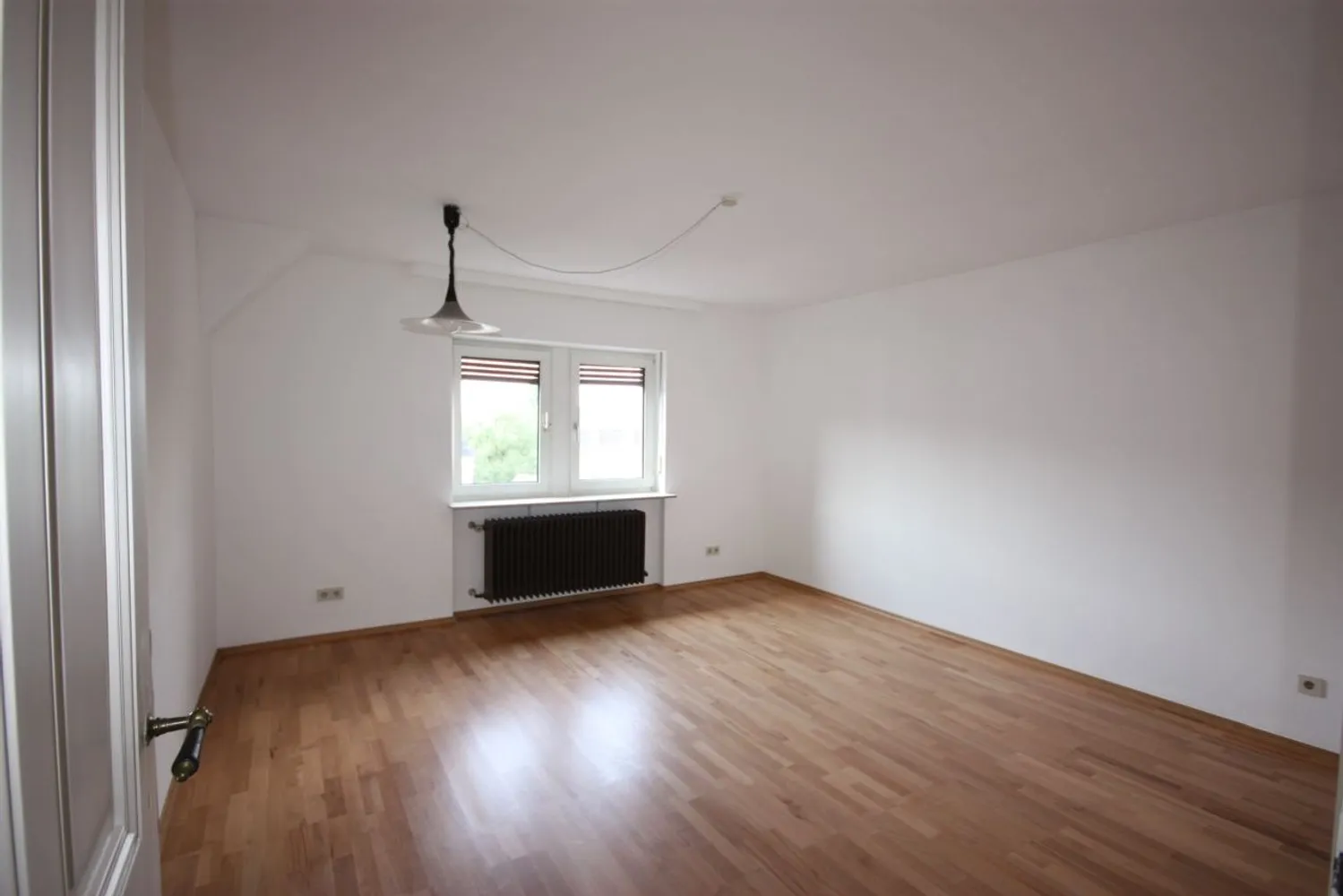 4 Zimmer Wohnung mit 100 m² in Frankfurt am Main – Bild 3
