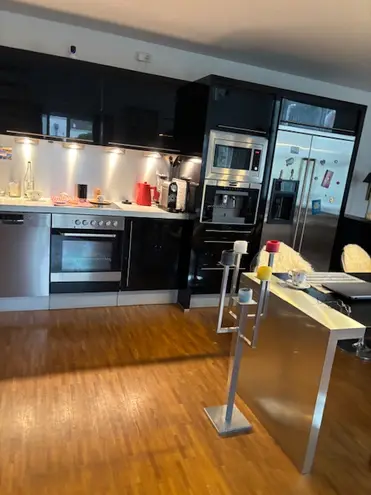 2 Zimmer Wohnung mit 108 m² in München – Bild 8
