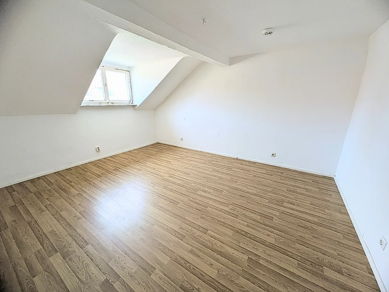 2 Zimmer Wohnung mit 35 m² in Stuttgart – Bild 1