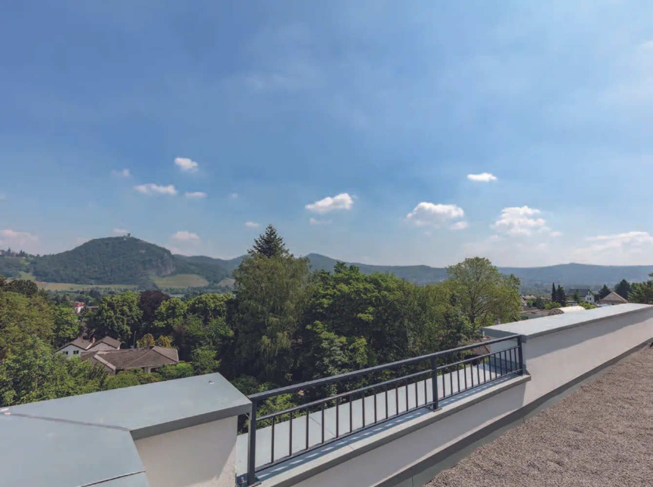5 Zimmer Wohnung mit 197 m² in Bonn – Bild 2