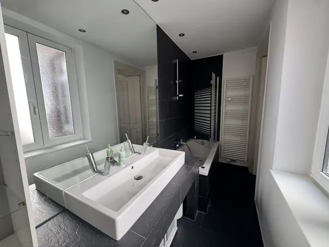 6 Zimmer Wohnung mit 146 m² in Wiesbaden – Bild 9