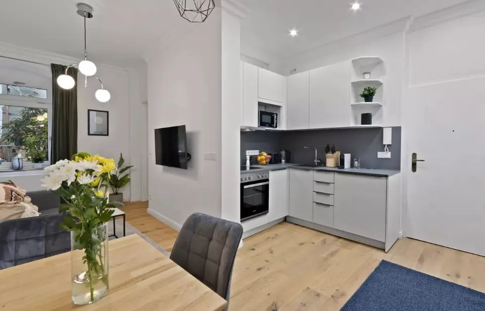 2 Zimmer Wohnung mit 42 m² in Köln – Bild 9