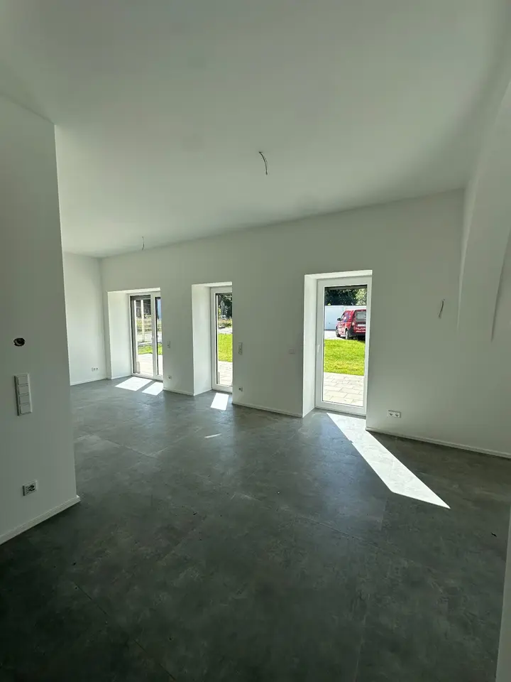 5 Zimmer Wohnung mit 130 m² in Crimmitschau – Bild 1