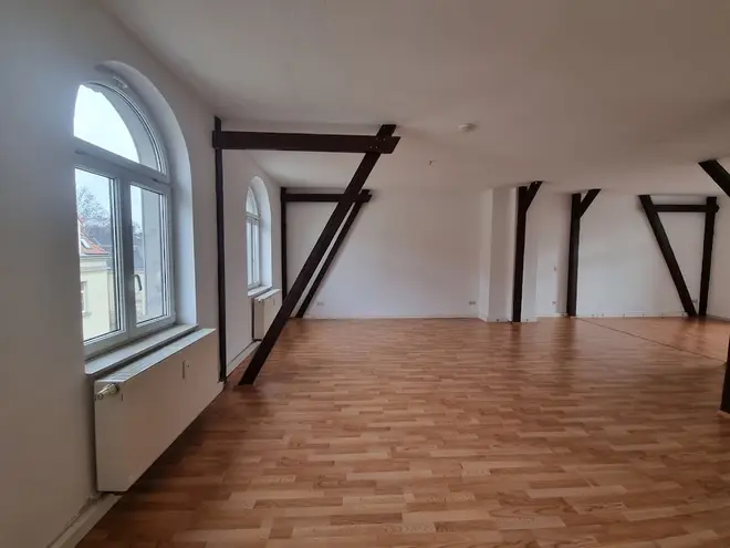 3 Zimmer Wohnung mit 95 m² in Halle (Saale) – Bild 1