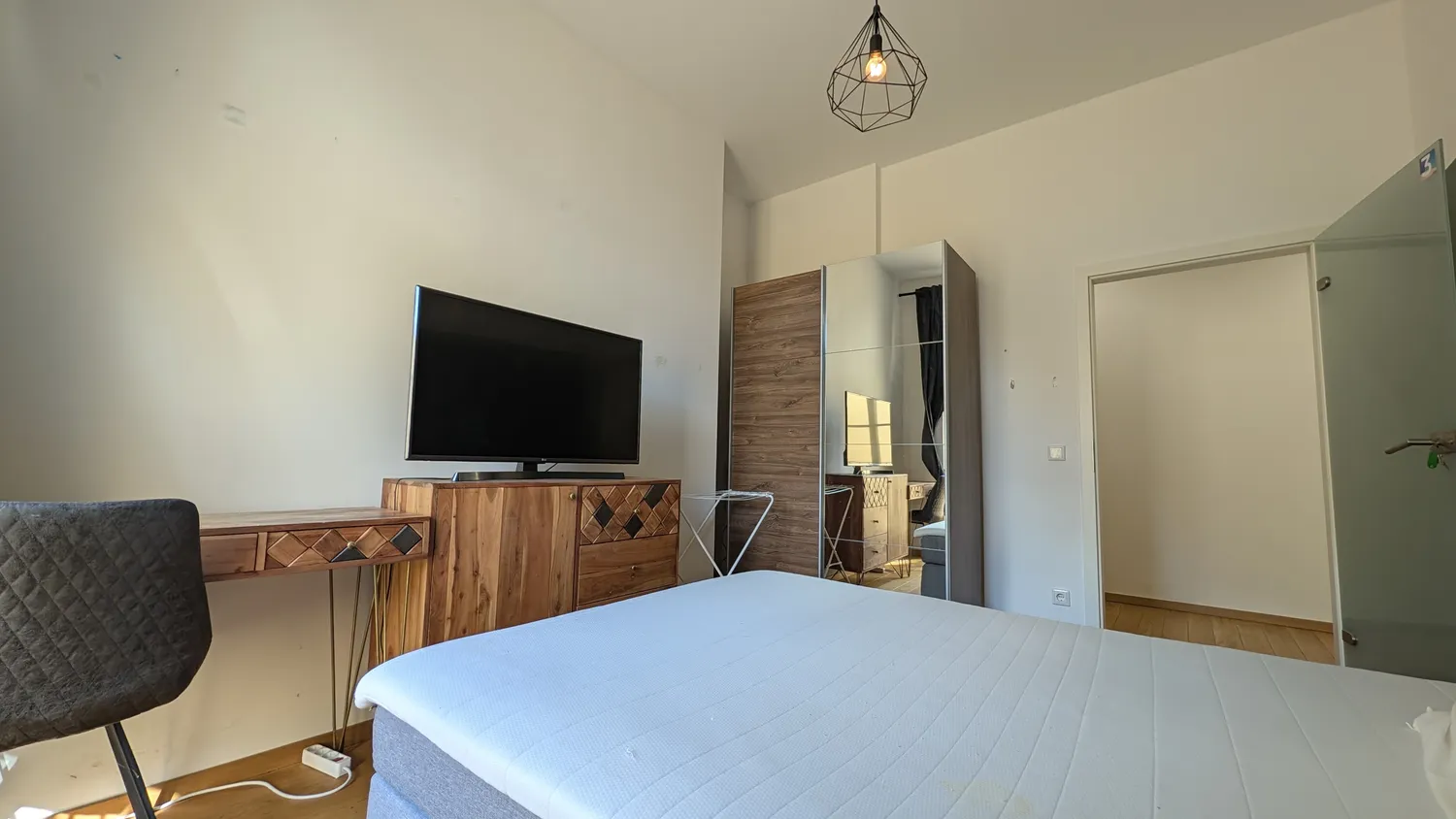 3 Zimmer Wohnung mit 80 m² in München – Bild 4