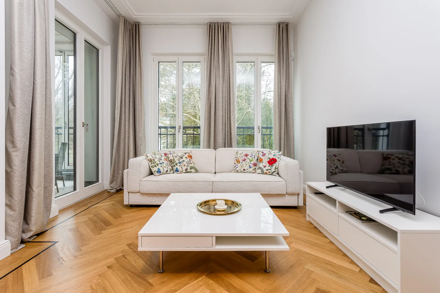 2 room apartment with 77 m² in Berlin – Photo 4