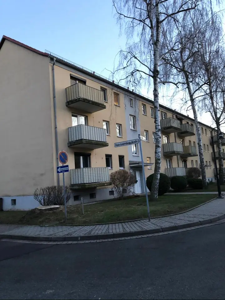 7 Zimmer Wohnung mit 150 m² in Weißenfels – Bild 2