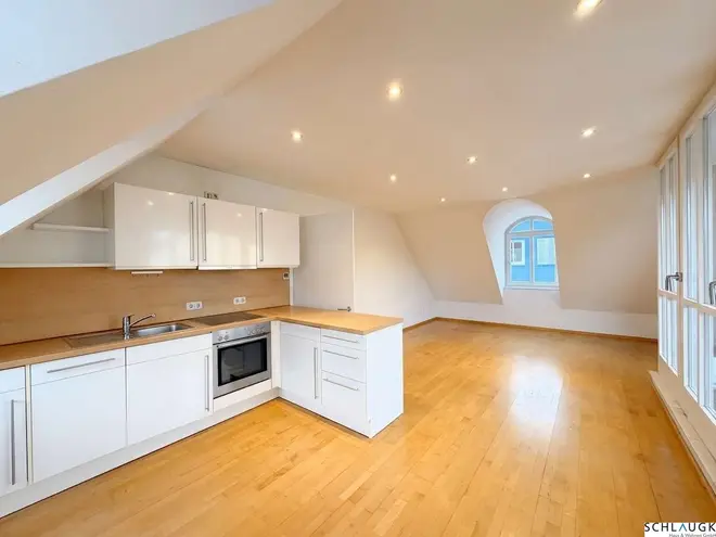 4 Zimmer Wohnung mit 84 m² in München – Bild 1