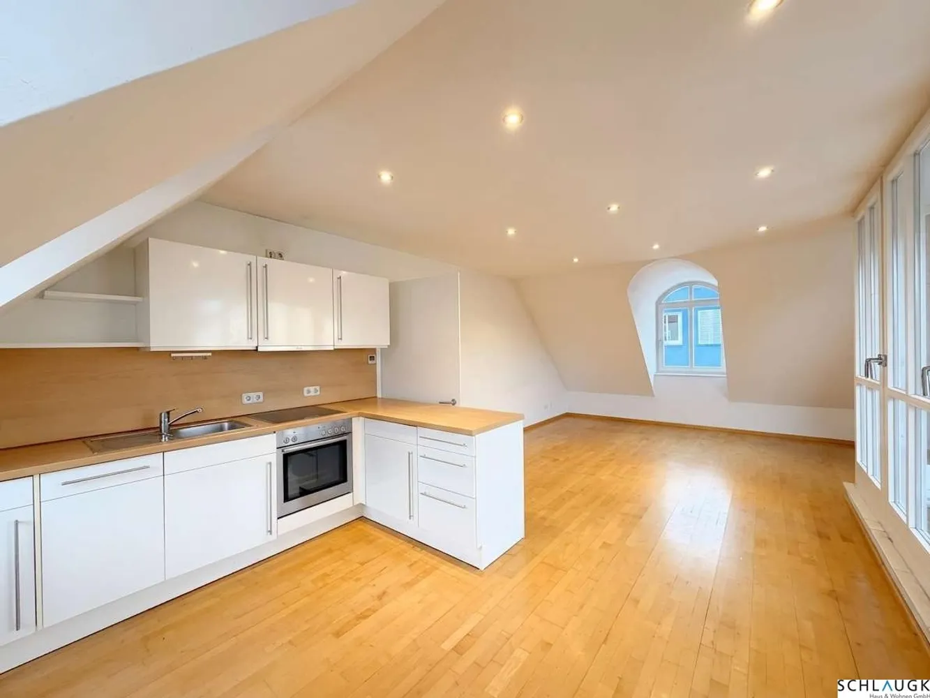 4 Zimmer Wohnung mit 84 m² in München – Bild 1