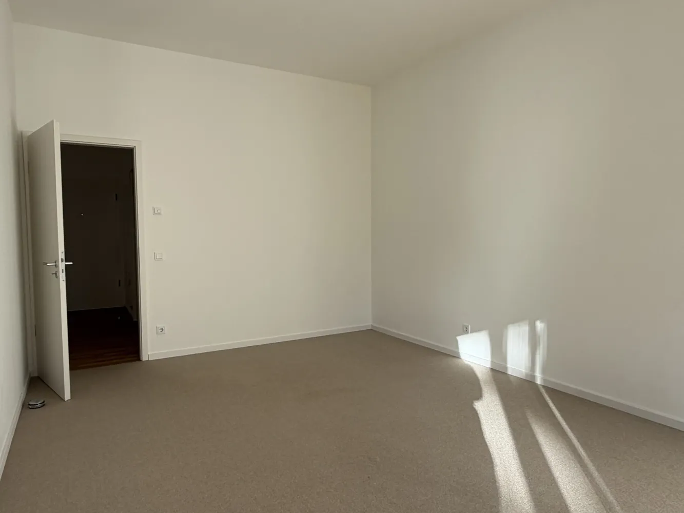 2 room apartment with 80 m² in Bielefeld – Photo 8