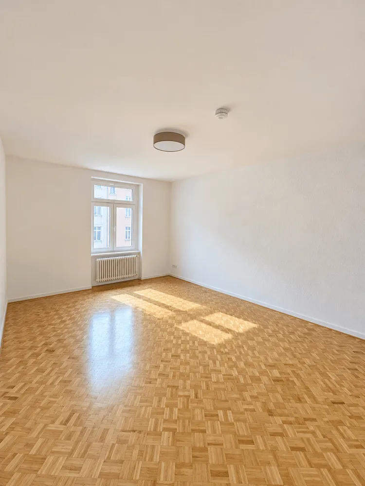 2 Zimmer Wohnung mit 75 m² in Frankfurt am Main – Bild 3