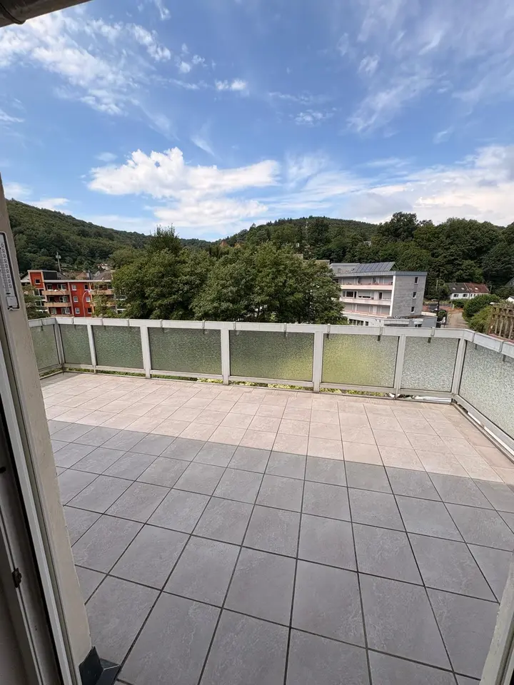 3 Zimmer Wohnung mit 90 m² in Saarbrücken – Bild 2