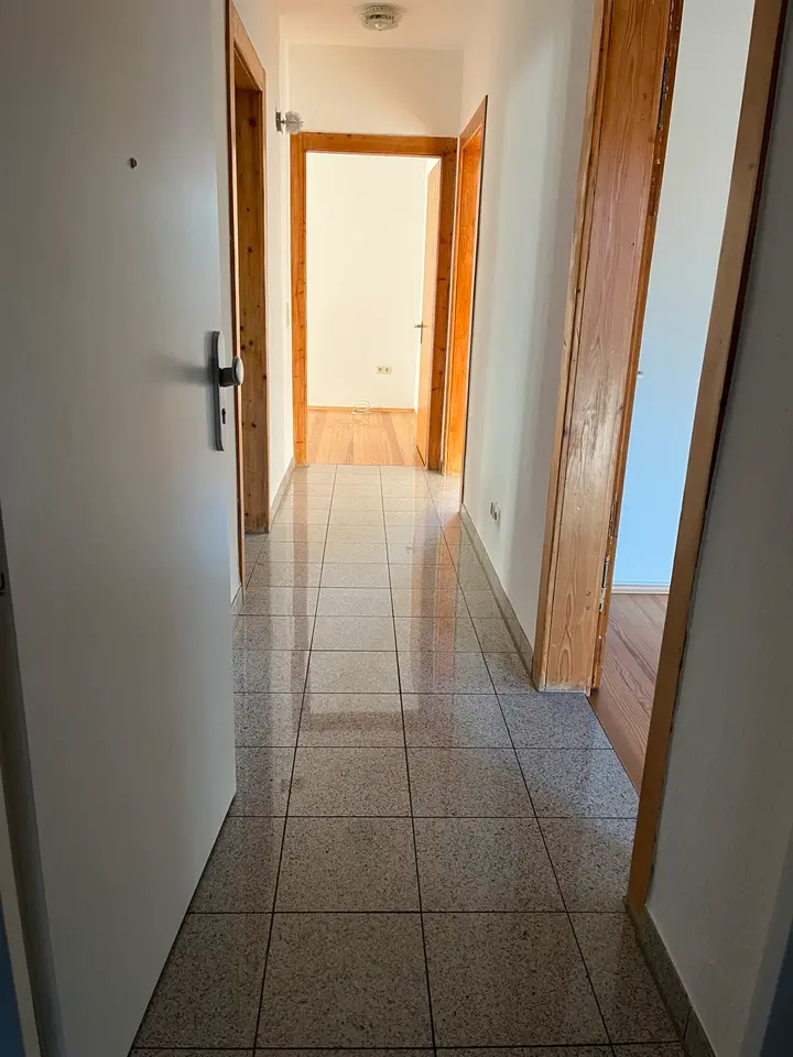 4 Zimmer Wohnung mit 70 m² in Karlsruhe – Bild 4