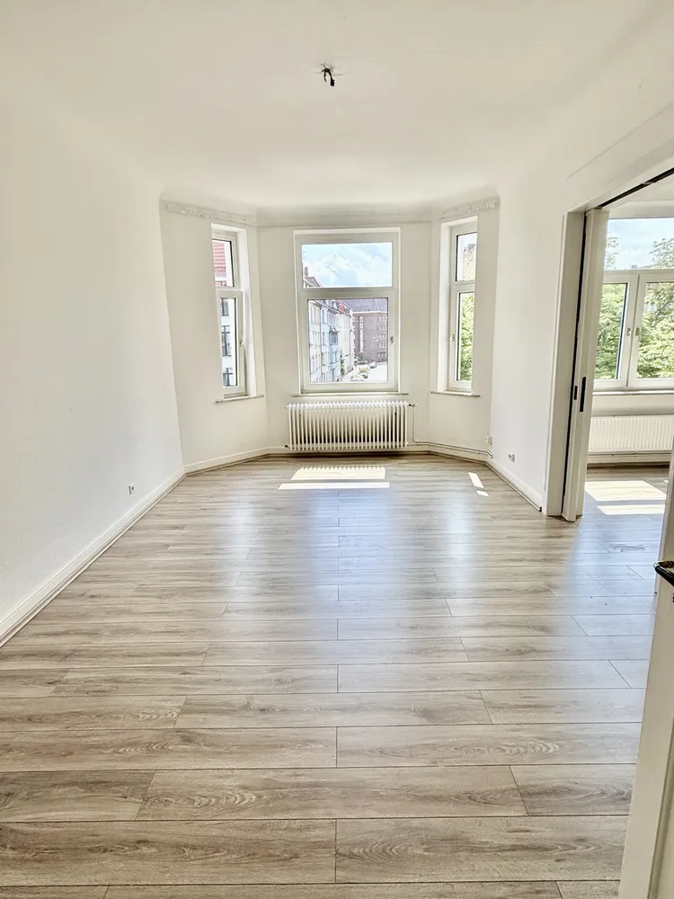 4 Zimmer Wohnung mit 109 m² in Hannover – Bild 2