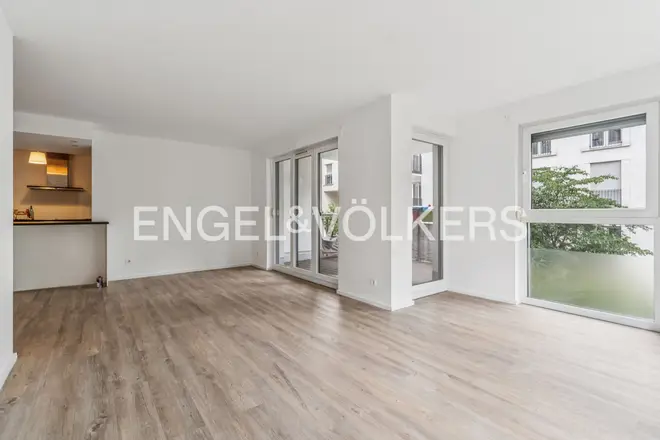 4 Zimmer Wohnung mit 125 m² in Frankfurt am Main – Bild 2