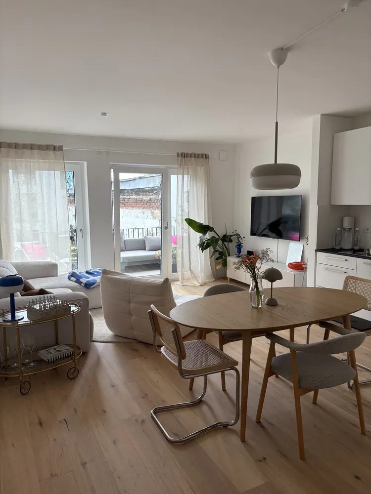 4 Zimmer Wohnung mit 93 m² in Düsseldorf – Bild 1