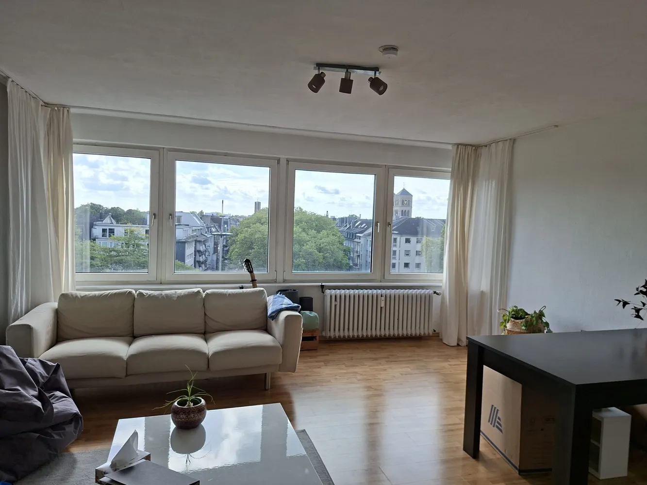 2 Zimmer Wohnung mit 70 m² in Düsseldorf – Bild 1