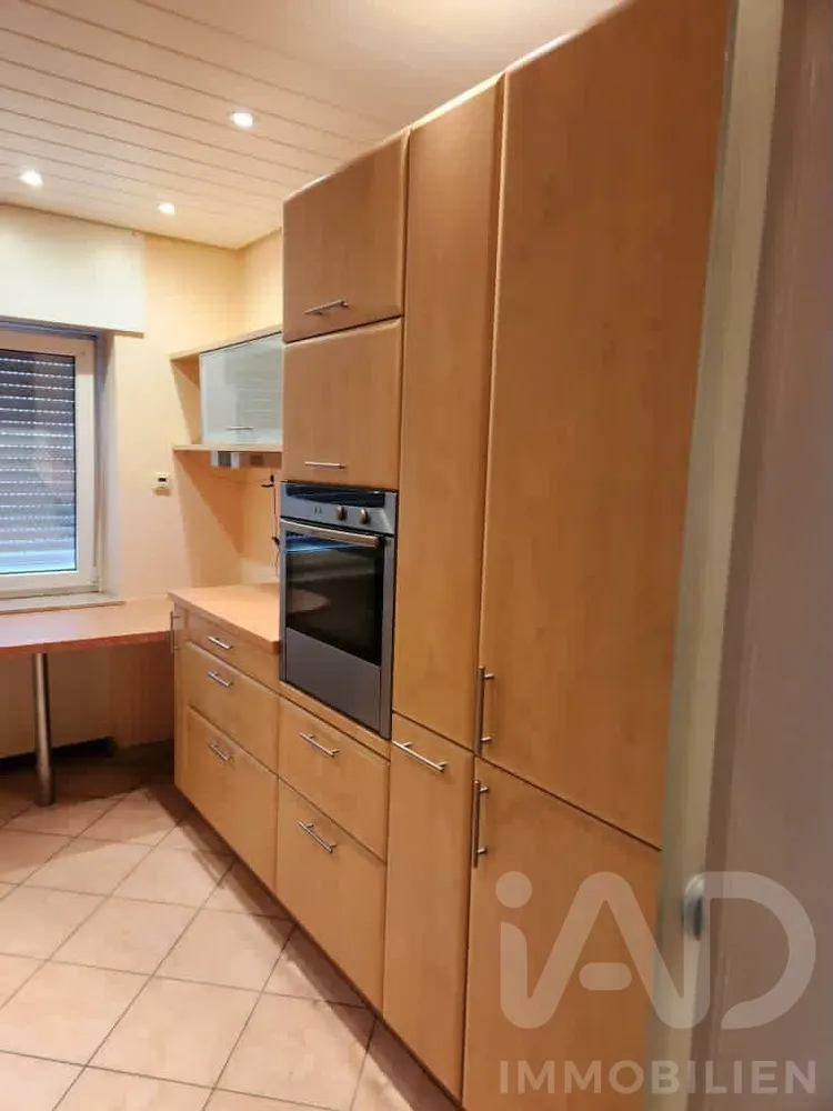10 Zimmer Haus mit 240 m² in Saarbrücken – Bild 6