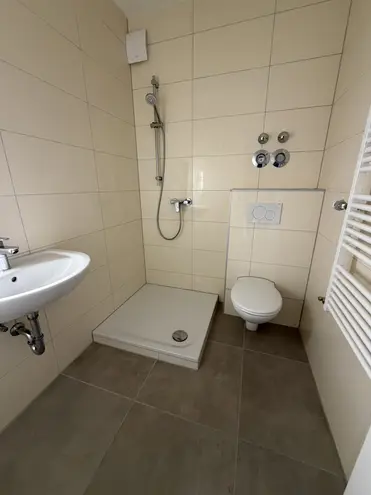 2 Zimmer Wohnung mit 38 m² in Leverkusen – Bild 1
