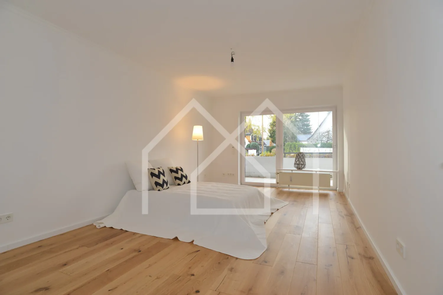 4 Zimmer Wohnung mit 133 m² in München – Bild 1