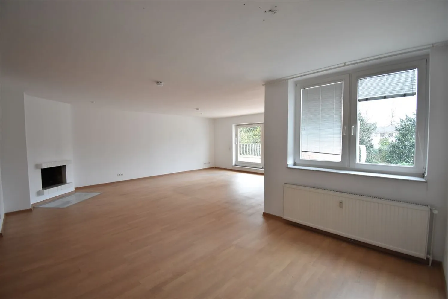 4 Zimmer Wohnung mit 162 m² in Düsseldorf – Bild 4