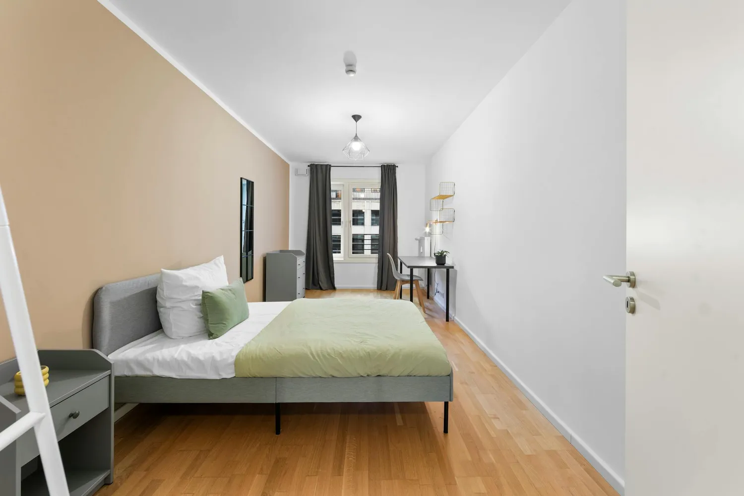 Shared room with 16 m² in Berlin – Photo 1