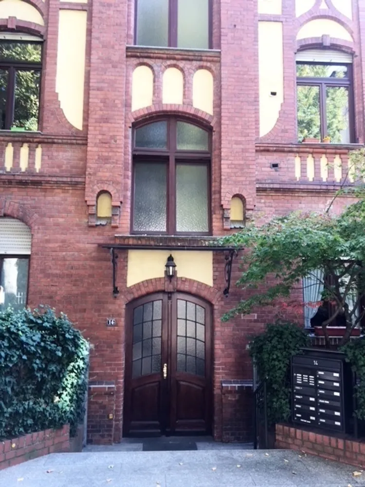 4 Zimmer Wohnung mit 100 m² in Wiesbaden – Bild 1