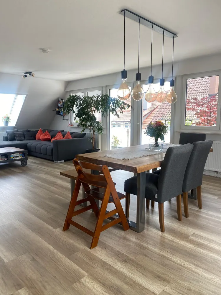 5 Zimmer Wohnung mit 118 m² in Sindelfingen – Bild 1