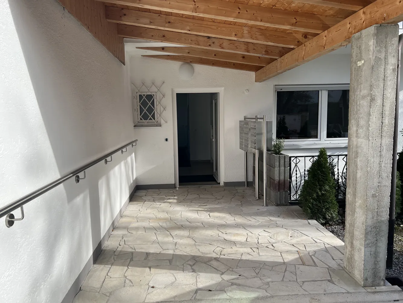 1 room apartment with 25 m² in Munich – Photo 4