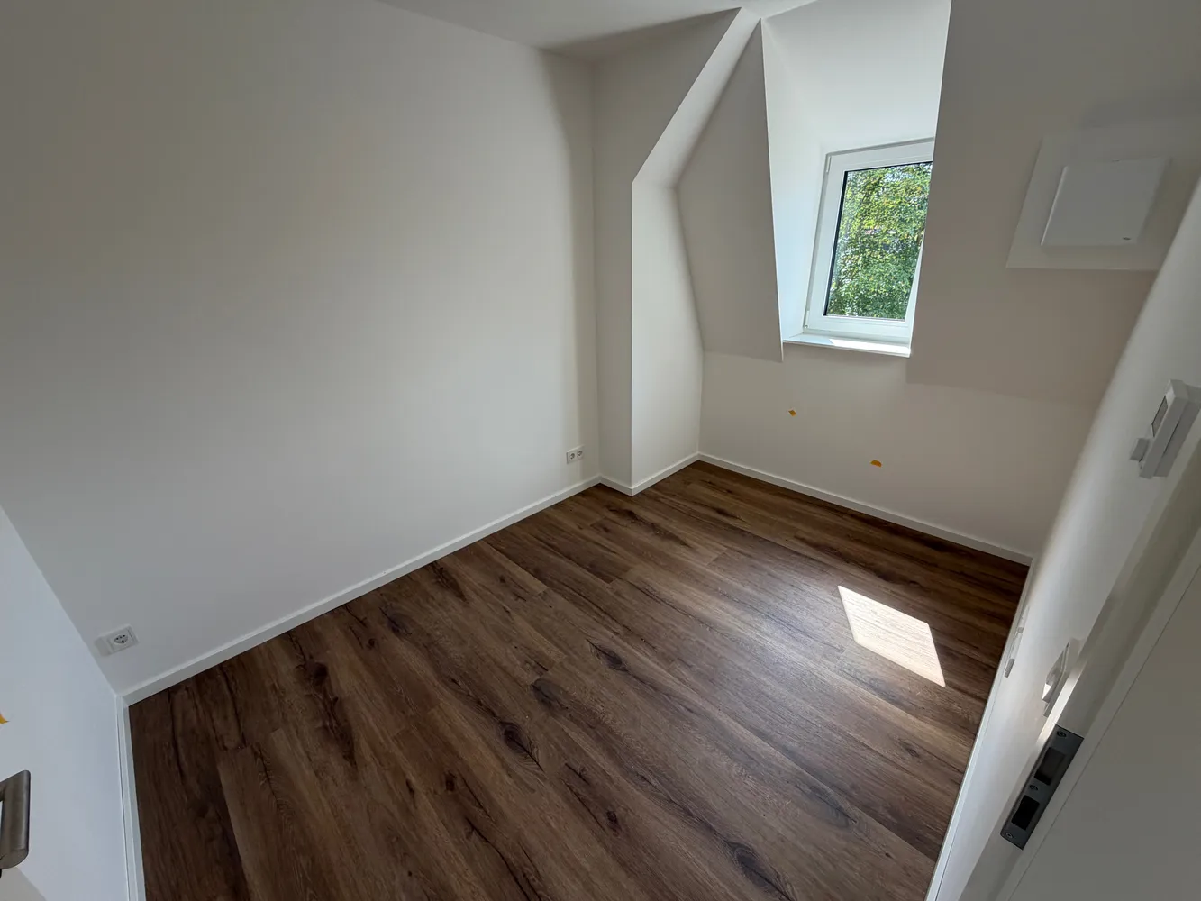 4 Zimmer Wohnung mit 123 m² in Halle (Saale) – Bild 2
