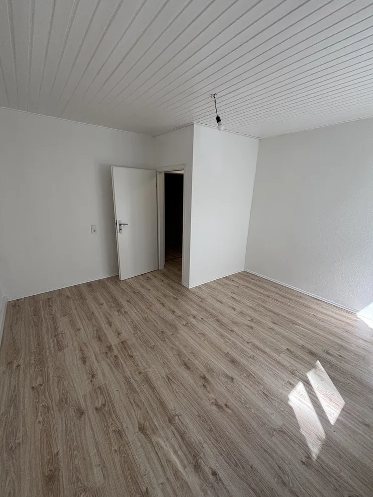 4 Zimmer Wohnung mit 93 m² in Solingen – Bild 2