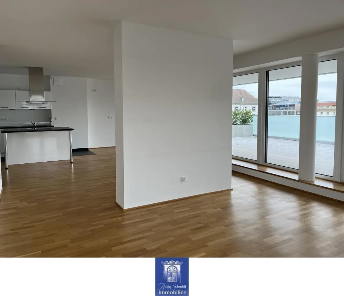 4 Zimmer Wohnung mit 166 m² in Dresden – Bild 4