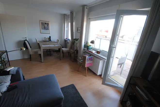 2 Zimmer Wohnung mit 74 m² in Düsseldorf – Bild 2