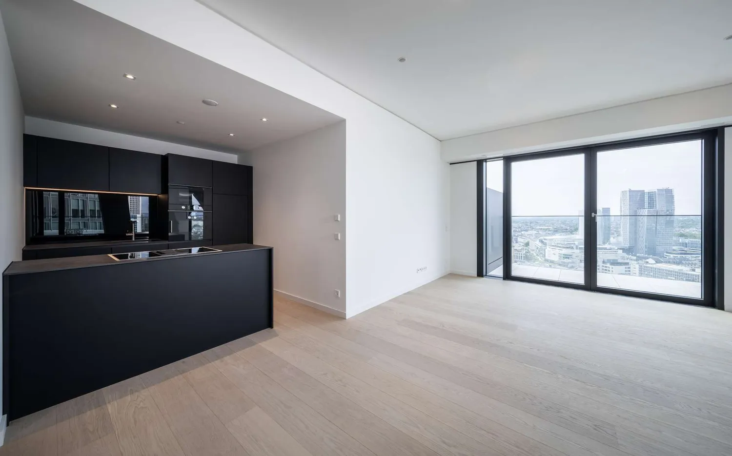 2 Zimmer Wohnung mit 104 m² in Frankfurt am Main – Bild 4