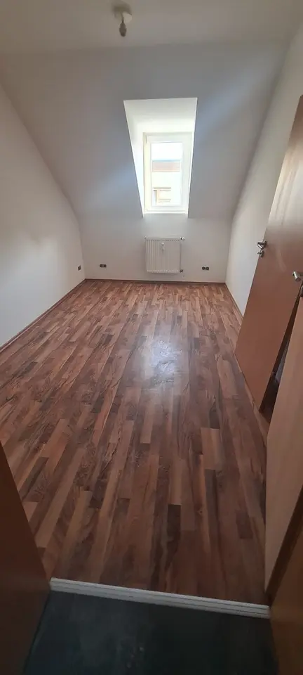 5 Zimmer Wohnung mit 97 m² in Duisburg – Bild 2
