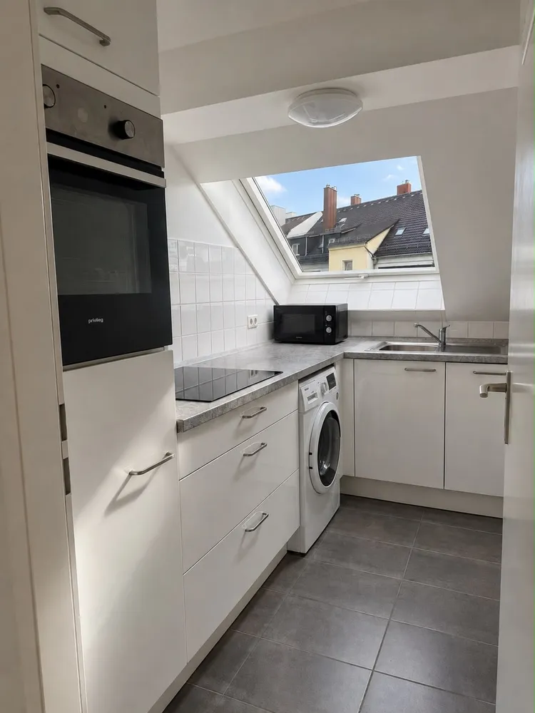 1 room apartment with 44 m² in Munich – Photo 3