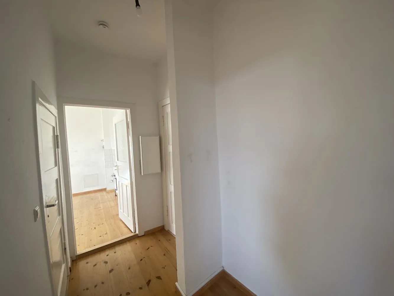 2 room apartment with 50 m² in Berlin – Photo 3
