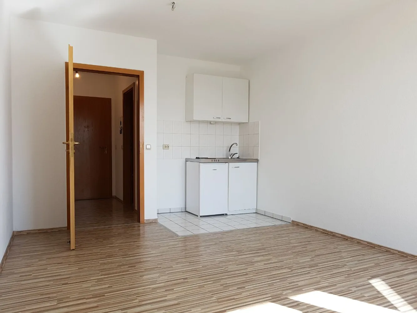 1 Zimmer Wohnung mit 23 m² in Saarbrücken – Bild 3