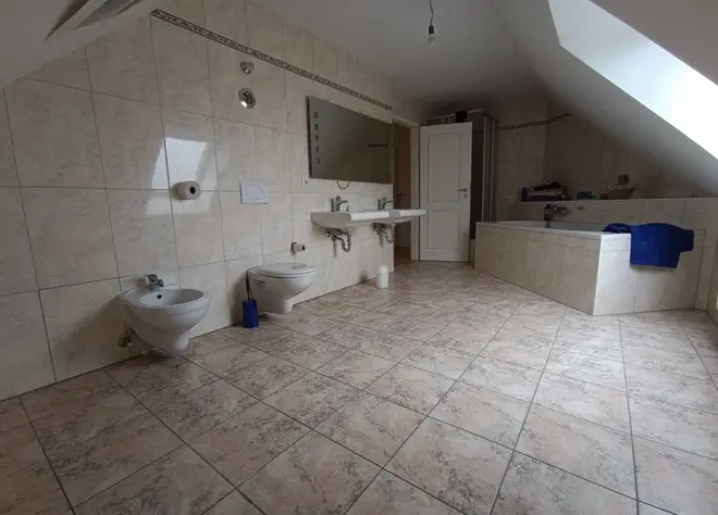 4 Zimmer Wohnung mit 100 m² in Nürnberg – Bild 11