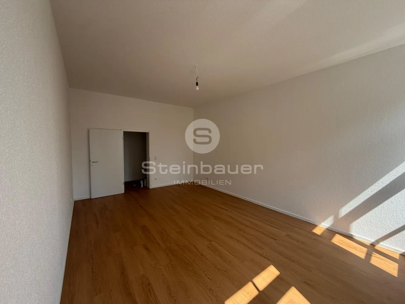 2 Zimmer Wohnung mit 84 m² in Wiesbaden – Bild 6