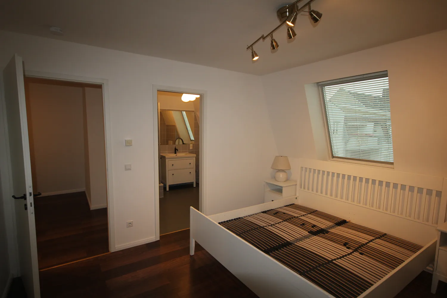 4 Zimmer Wohnung mit 118 m² in Berlin – Bild 3