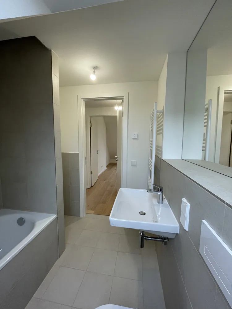 4 Zimmer Wohnung mit 96 m² in Berlin – Bild 2